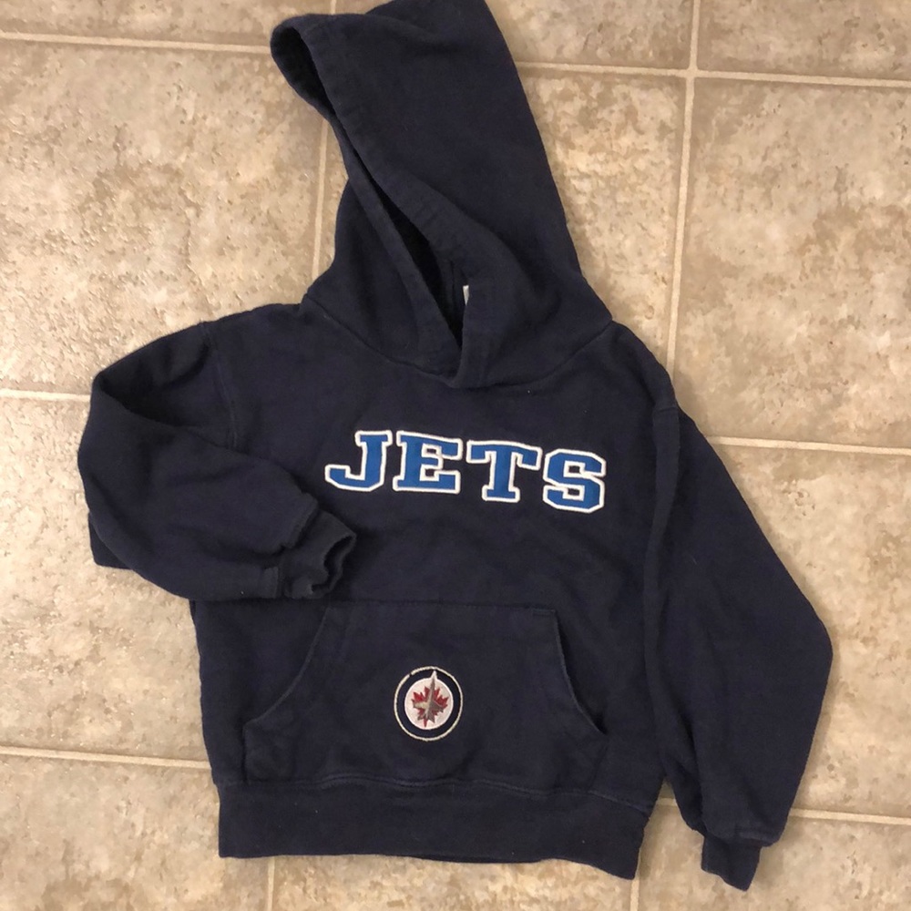 EUC Winnipeg Jets kids hoodie size 4T unisex